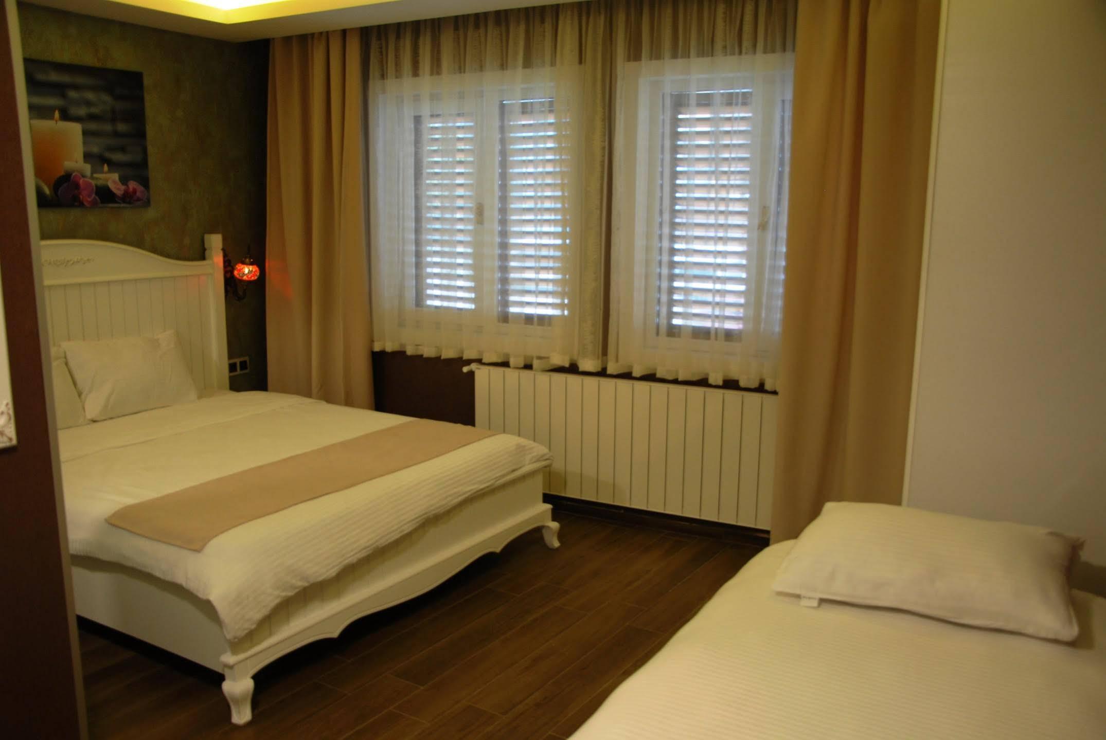 Trilye Kaplan Hotel มูดานยา ภายนอก รูปภาพ