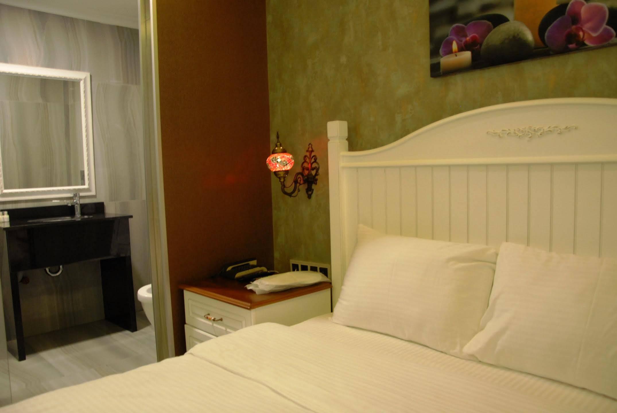 Trilye Kaplan Hotel มูดานยา ภายนอก รูปภาพ